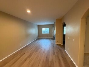 26426 Arboretum Way in Murrieta, CA - Building Photo - Building Photo