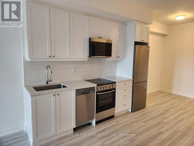 55 Clarington Blvd in Bowmanville, ON - Building Photo - Building Photo