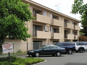 714 Modoc St in Vallejo, CA - Foto de edificio - Building Photo