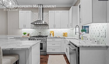 854 S Front St in Philadelphia, PA - Building Photo - Building Photo