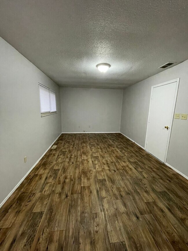 10231 Bayton Ct in Indianapolis, IN - Building Photo - Building Photo