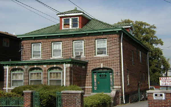 714 76th St in North Bergen, NJ - Foto de edificio