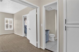 5321 Tamanar Dr in Las Vegas, NV - Building Photo - Building Photo