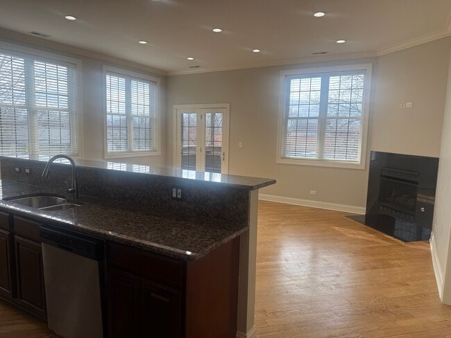 2338 W Morse Ave in Chicago, IL - Building Photo - Building Photo