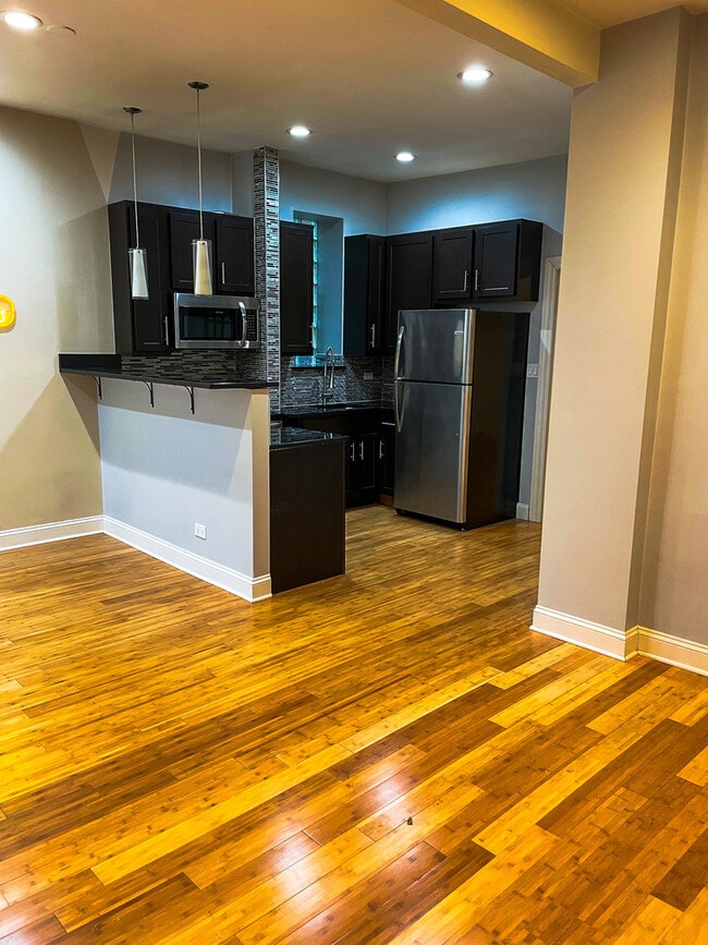 2152 W Division St in Chicago, IL - Building Photo - Building Photo