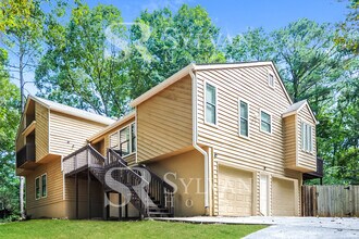 2240 Piedmont Forest Dr in Marietta, GA - Building Photo - Building Photo