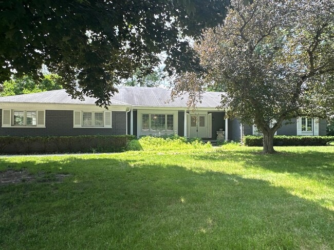 property at 429 Bella Vista Dr