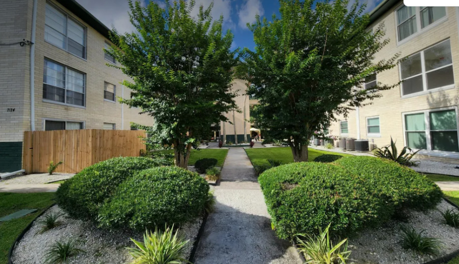 San Jose Towers in Jacksonville, FL - Building Photo