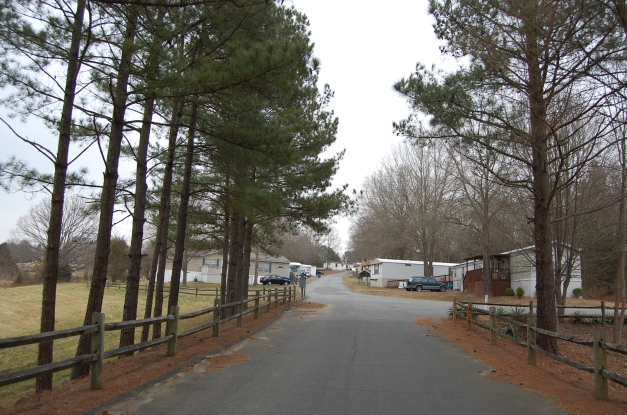 Green Acres Mobile Home Park in Concord, NC - Foto de edificio