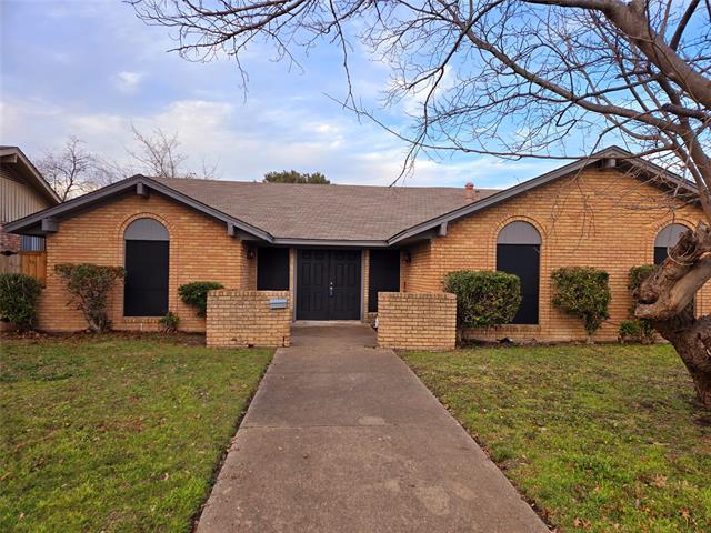 1909 Dolores Way in Dallas, TX - Building Photo