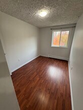 225 Old Carriage Dr in Kitchener, ON - Building Photo - Building Photo