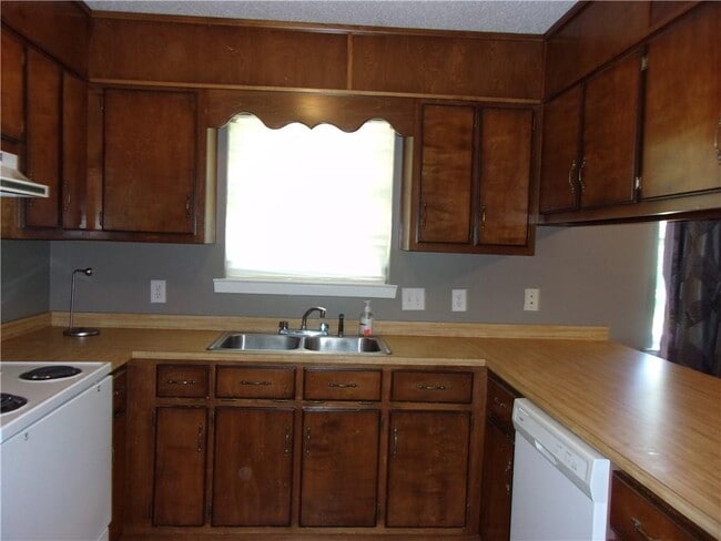 3550 Randy Ct in Semmes, AL - Building Photo - Building Photo