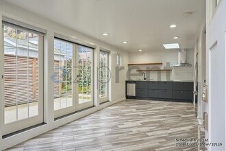 3713 NE 15th Ave in Portland, OR - Foto de edificio - Building Photo