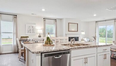 1915 Puffin Dr in Haw River, NC - Building Photo - Building Photo