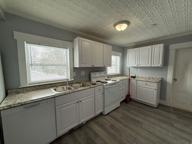 property at 1006 Union St