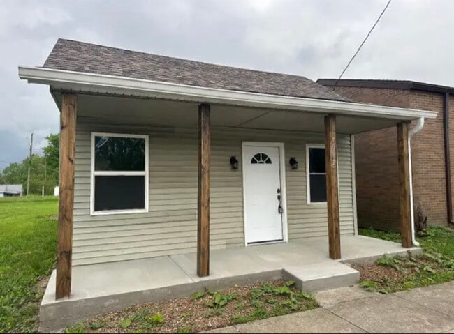 property at 16625 S Broadway St