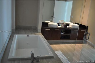 3951 S Ocean Dr-Unit -1803 in Hollywood, FL - Building Photo - Building Photo