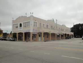 Metcalfe Apartments in Miami, FL - Building Photo - Building Photo