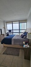 600 NE 36th St, Unit T12 in Miami, FL - Building Photo - Building Photo