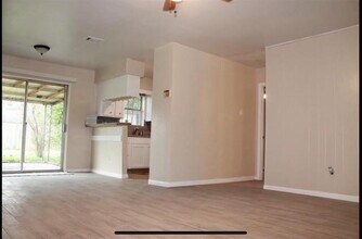 4034 Curly Oaks Dr in Houston, TX - Building Photo - Building Photo
