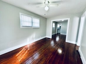 1735 W Hill St in Louisville, KY - Building Photo - Building Photo