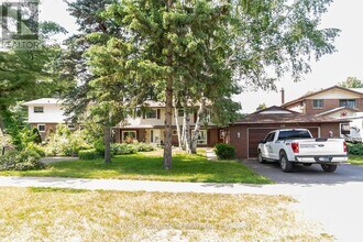 570 Phillip St E in Gravenhurst, ON - Building Photo - Building Photo