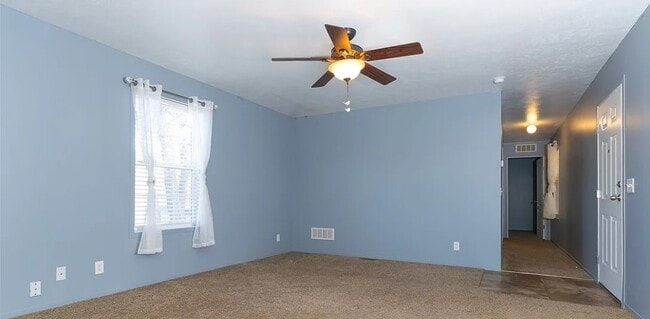 6 Northglen Dr in Billings, MT - Building Photo - Building Photo