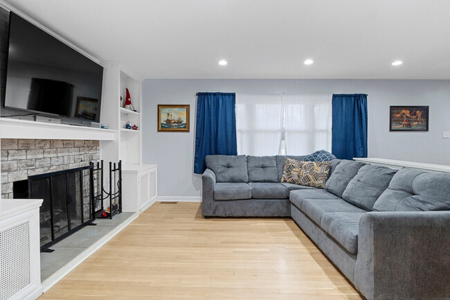 218 Brandon Rd