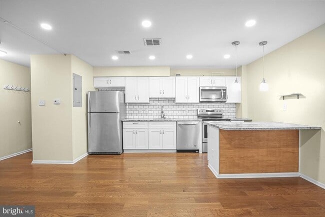 property at 306 W Wildey St