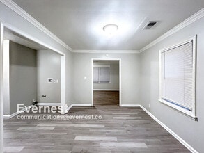 2325 Browns Mill Rd SE in Atlanta, GA - Building Photo - Building Photo