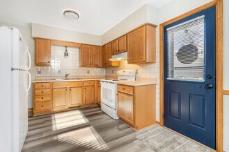 2601 S Seneca Ave in Alliance, OH - Foto de edificio - Building Photo