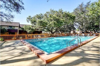 3871 Indian Trail in Destin, FL - Building Photo - Building Photo