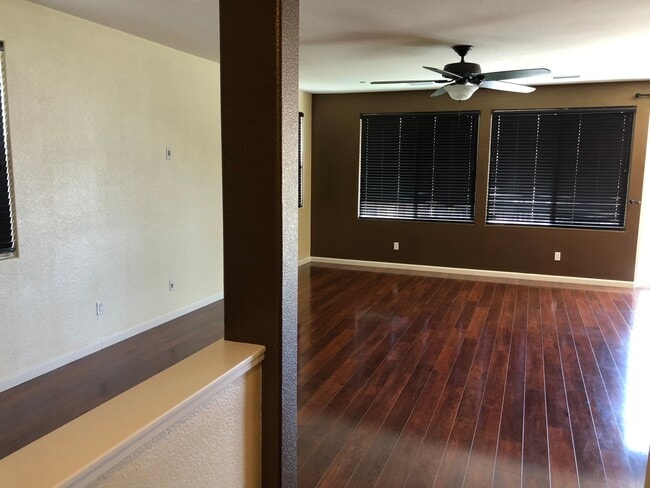 4818 Chromium Way in Sparks, NV - Building Photo - Building Photo