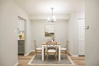 Ramblewood Village in Mount Laurel, NJ - Foto de edificio - Building Photo