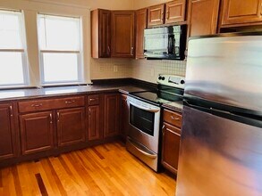 414 Lovell St in Worcester, MA - Building Photo - Building Photo