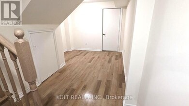 1198 Rexton Dr in Oshawa, ON - Building Photo - Building Photo