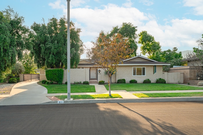 153 Underhill Dr in Glendora, CA - Building Photo