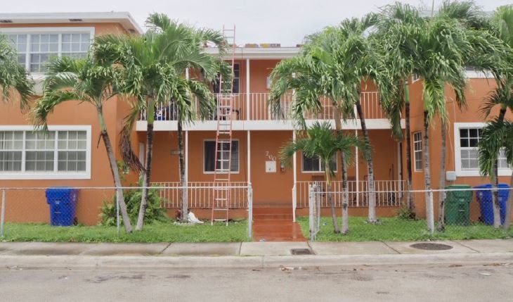 200 SW 19th Ave in Miami, FL - Building Photo