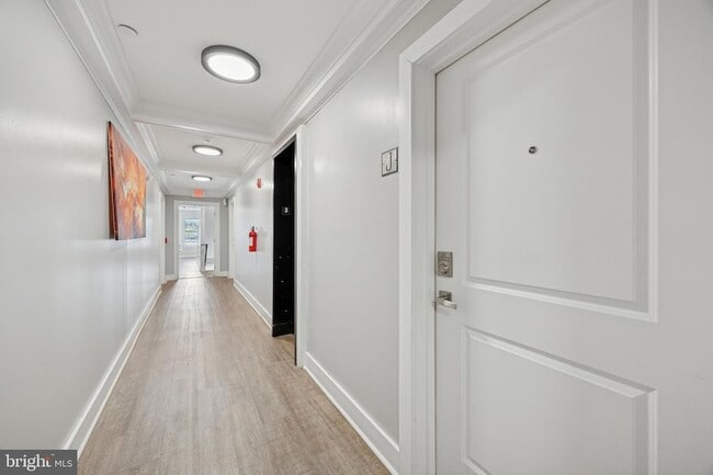 502 Gerhard St, Unit J in Philadelphia, PA - Foto de edificio - Building Photo