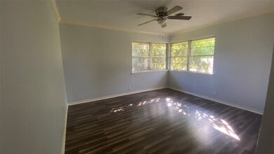 3720 Bryan Dr in Beaumont, TX - Building Photo - Building Photo