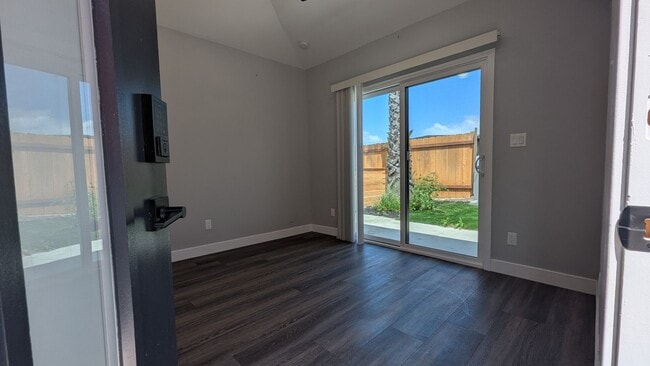 6736 Thomson Ct in San Diego, CA - Building Photo - Building Photo