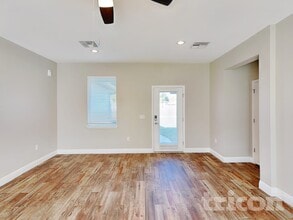 3321 Buttonwood Ave in Deltona, FL - Foto de edificio - Building Photo