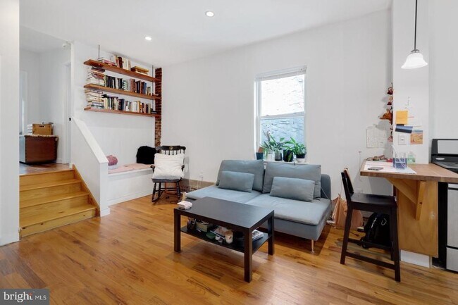 property at 2049 E Susquehanna Ave