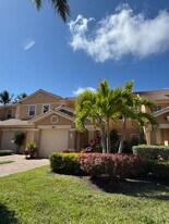 13821 Lake Mahogany Blvd in Ft. Myers, FL - Building Photo