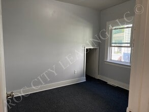 40 Moulson St in Rochester, NY - Building Photo - Building Photo