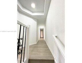 3809 Tree Top Dr in Weston, FL - Building Photo - Building Photo