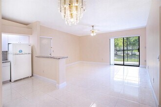 9711 W McNab Rd in Tamarac, FL - Building Photo - Building Photo