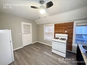 12918 Ferris Ave in Cleveland, OH - Building Photo - Building Photo