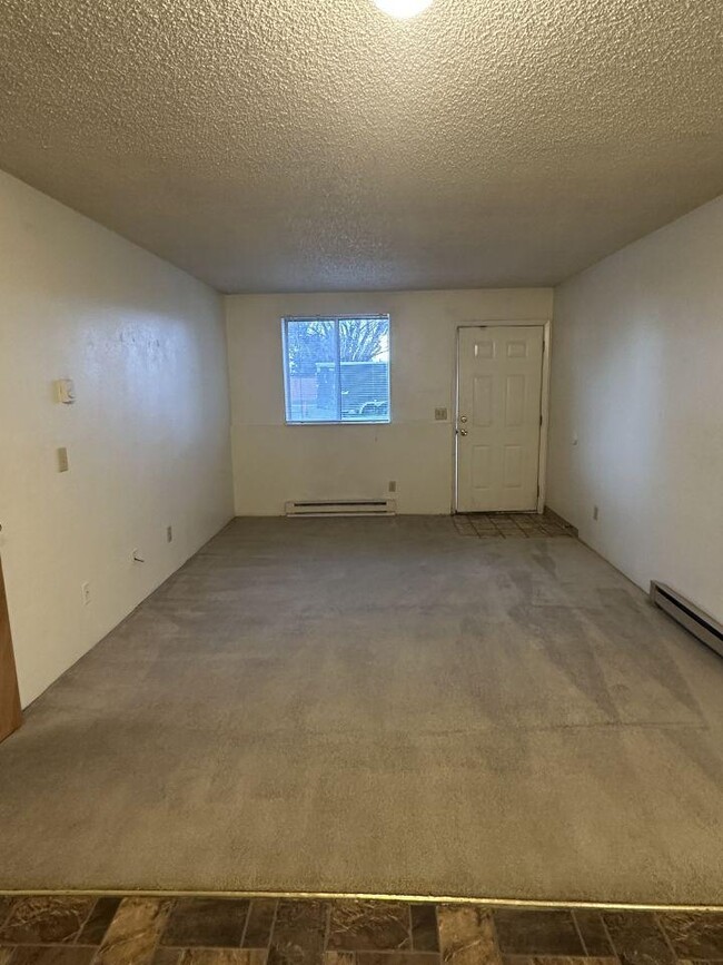 202 Prospectors Ln in Billings, MT - Foto de edificio - Building Photo