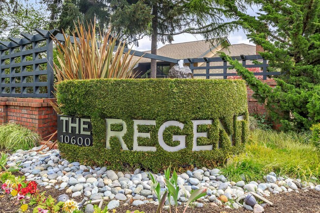 The Regent at Bellevue Way Apartments